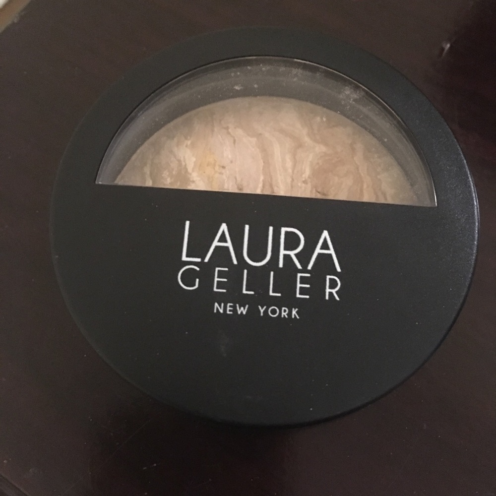 Laura Geller